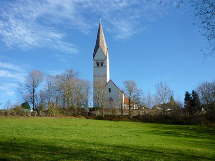 Pfarrkirche Mariä Himmelfahrt in Höfen