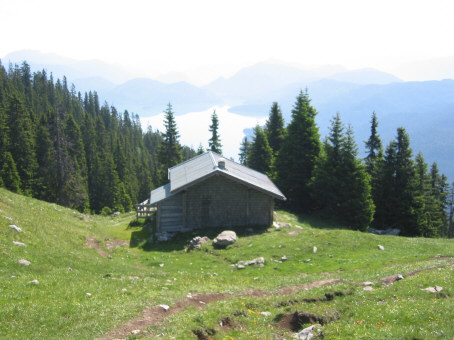 Simetsberghütte mit Walchensee