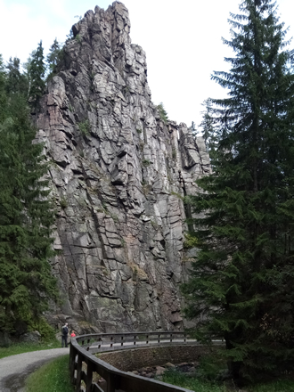 Nonnenfelsen, gegenüber der Teufelsmauer